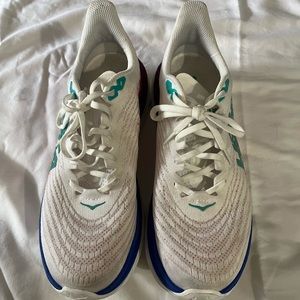 Hoka Mach 5 running shoes. Profly+